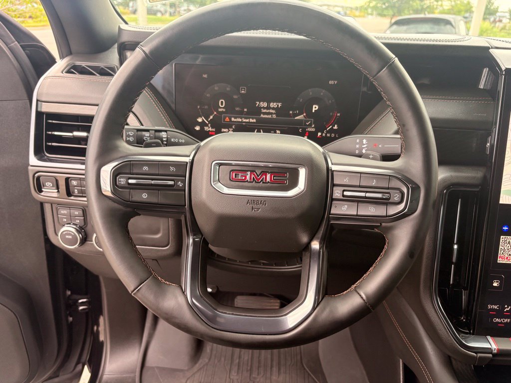 Used 2025 GMC Yukon AT4 AWD/4WD image 23