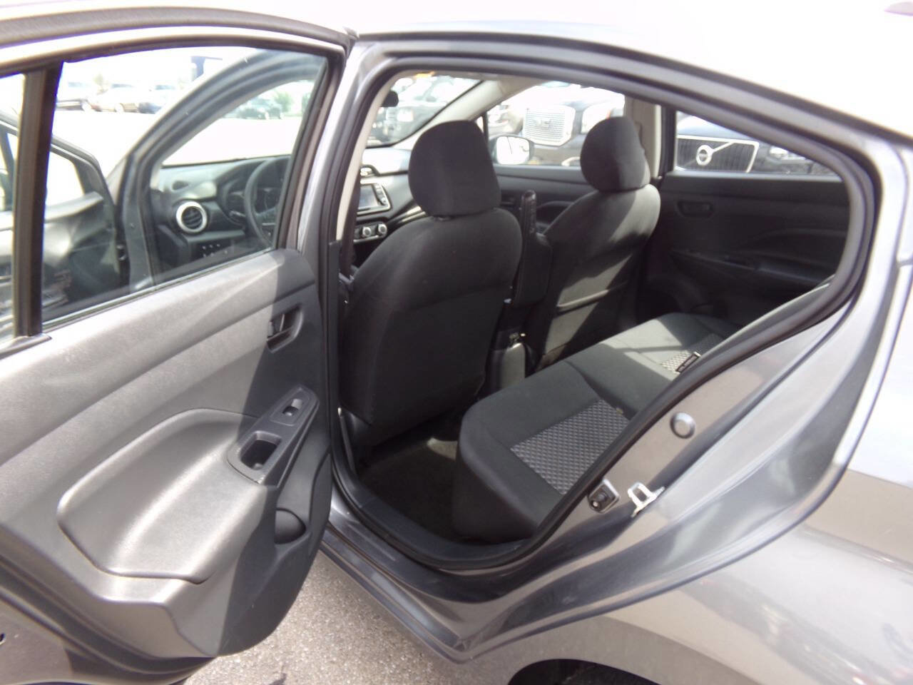 Used 2020 Nissan Versa S image 42