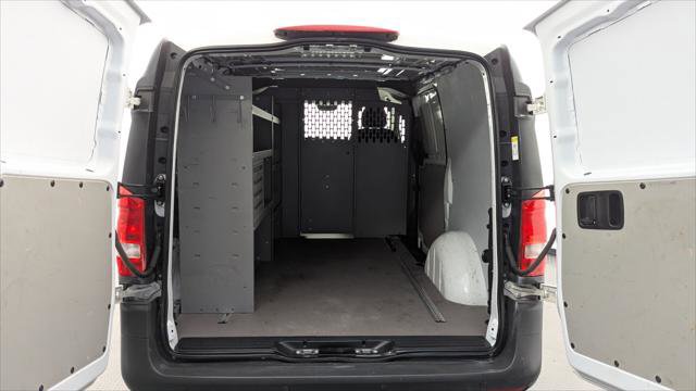 Used 2021 Mercedes-Benz Metris image 16