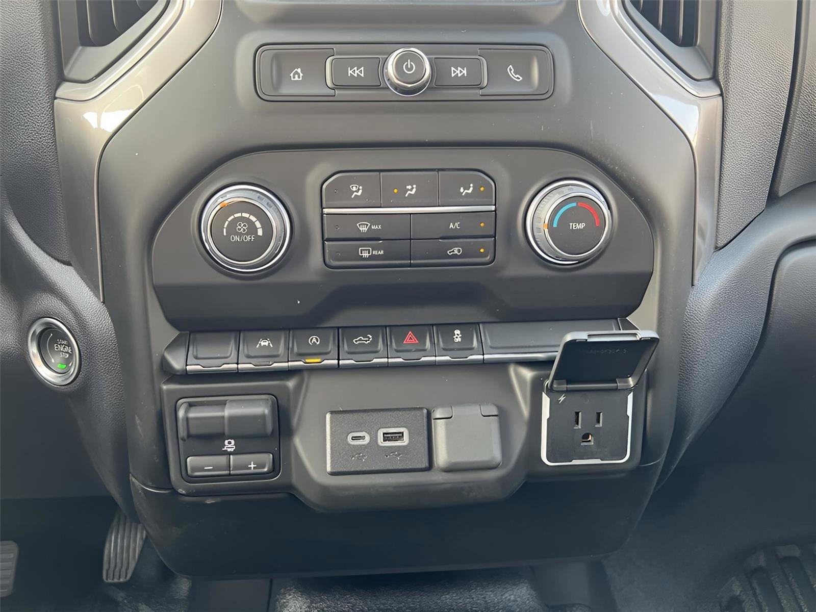 New 2025 Chevrolet Silverado 1500 W/T w/ WT Value Package image 22