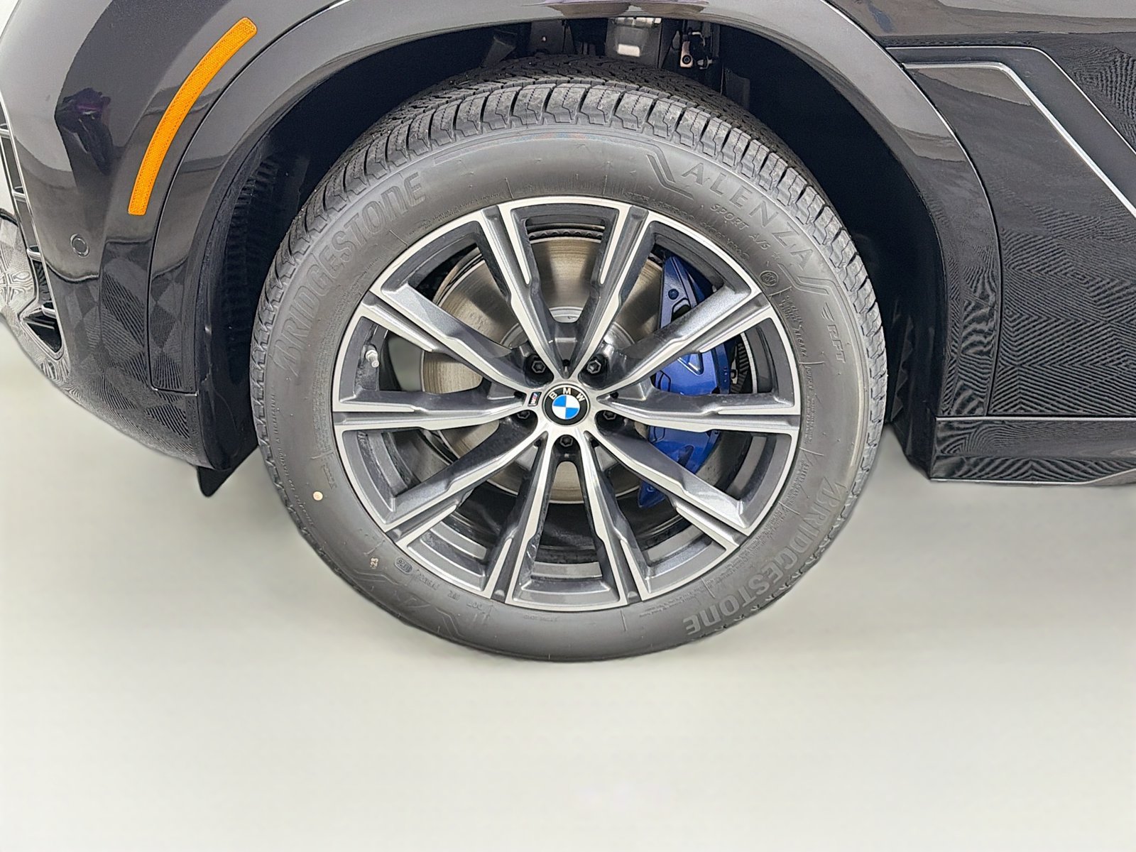 New 2027 BMW X6 xDrive40i w/ Executive Package AWD/4WD image 33