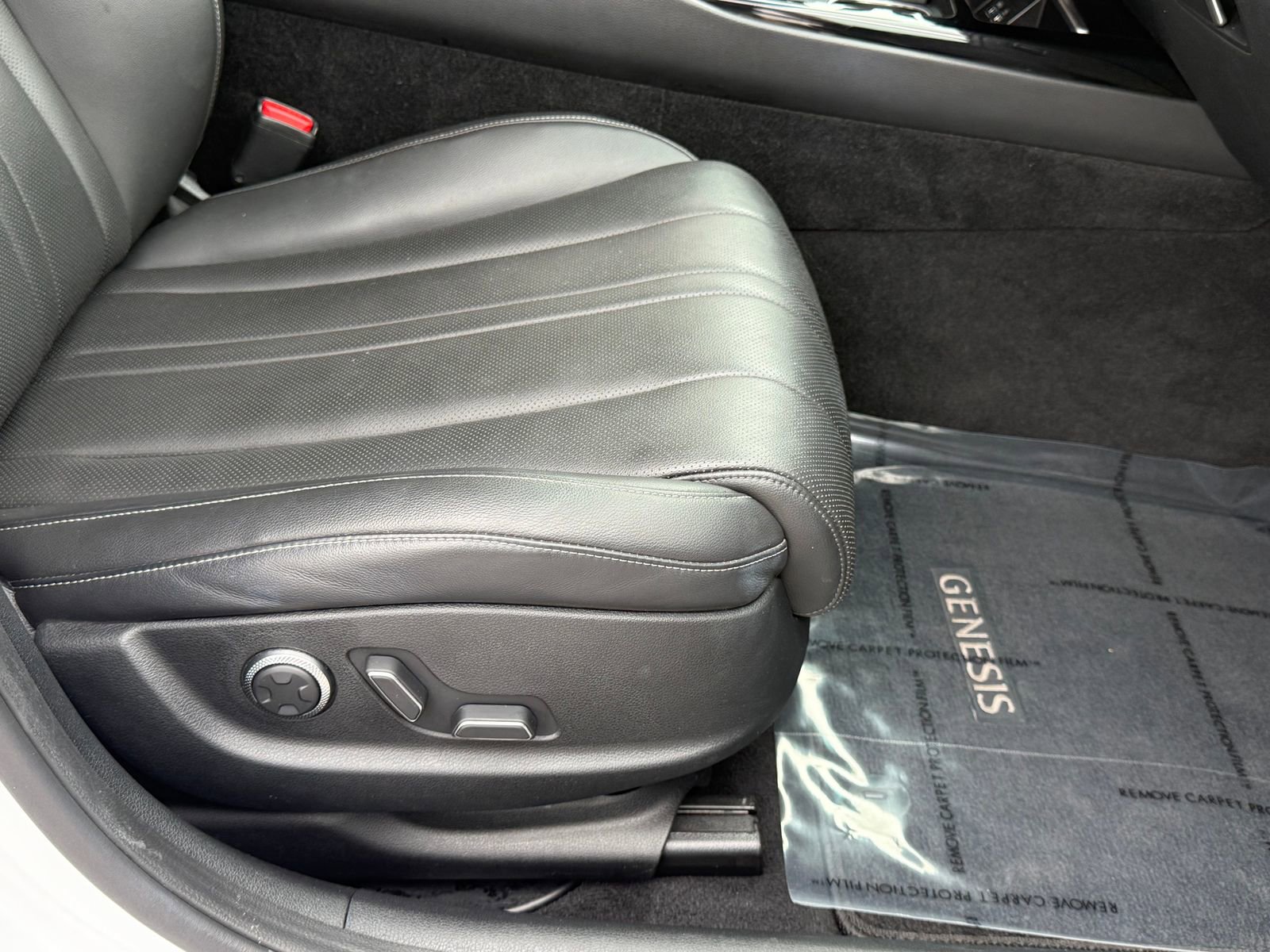 Used 2023 Genesis G80 2.5T image 30