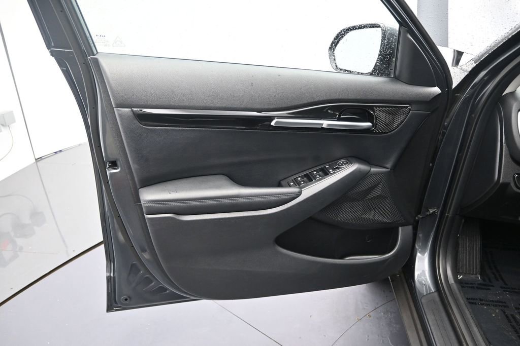Certified 2023 Kia Seltos Nightfall Edition AWD/4WD image 18