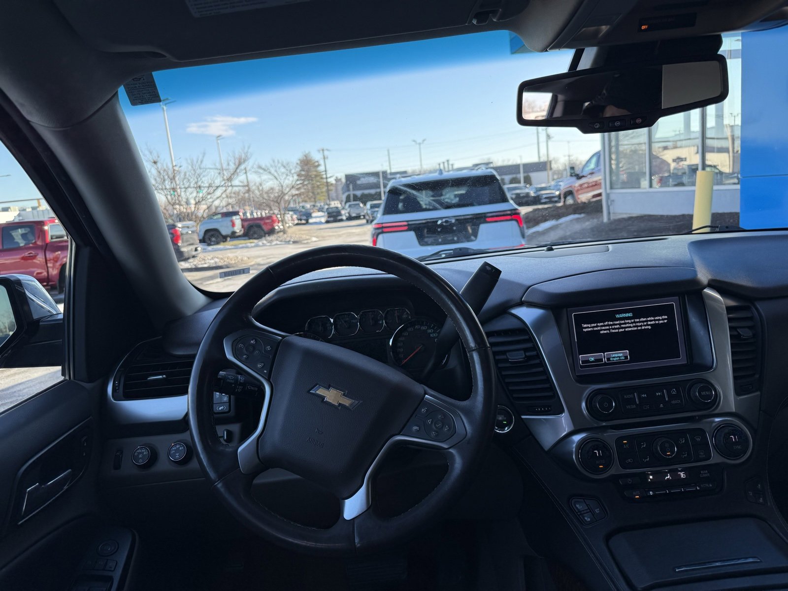 Used 2015 Chevrolet Suburban LTZ image 4