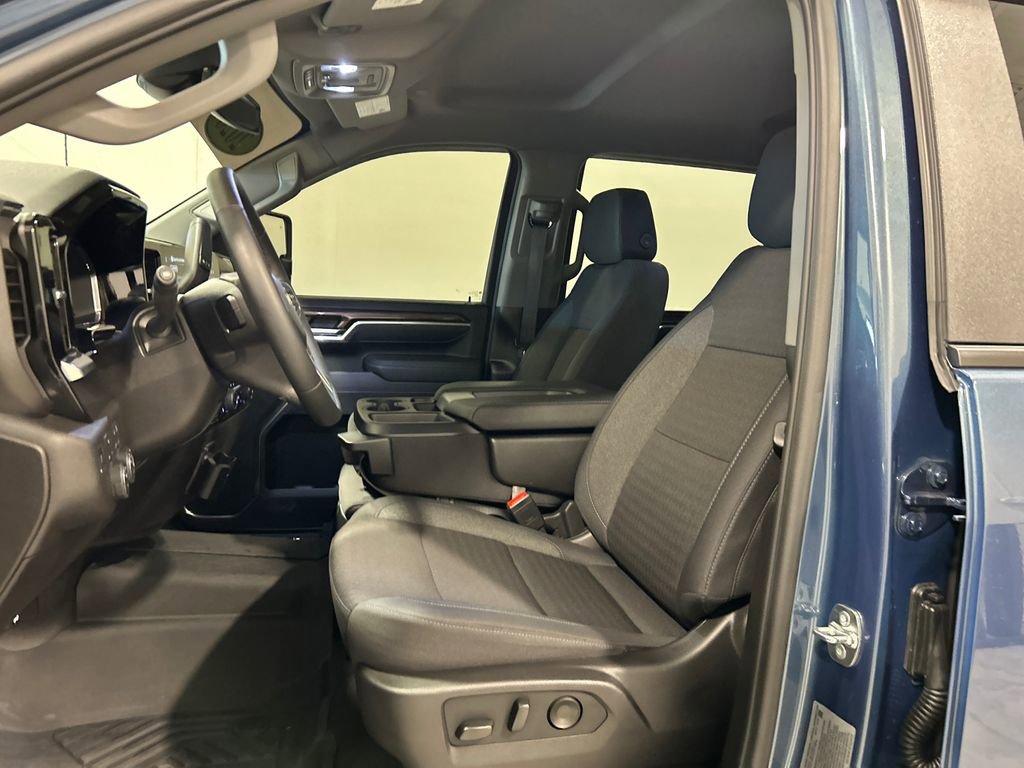 Used 2026 Chevrolet Silverado 2500 LT w/ All Star Edition image 16