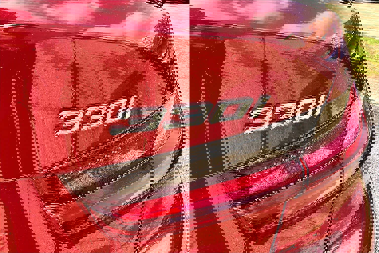 Used 2025 BMW 330i Sedan w/ M Sport Package image 7