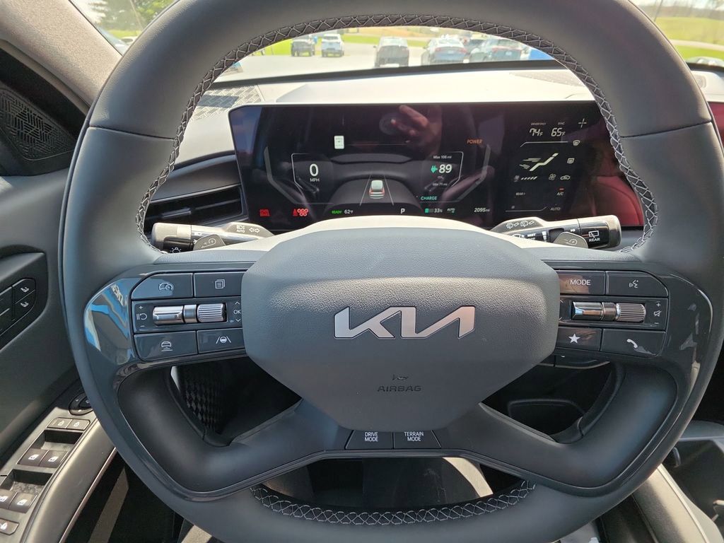 Used 2026 Kia EV9 Wind image 14