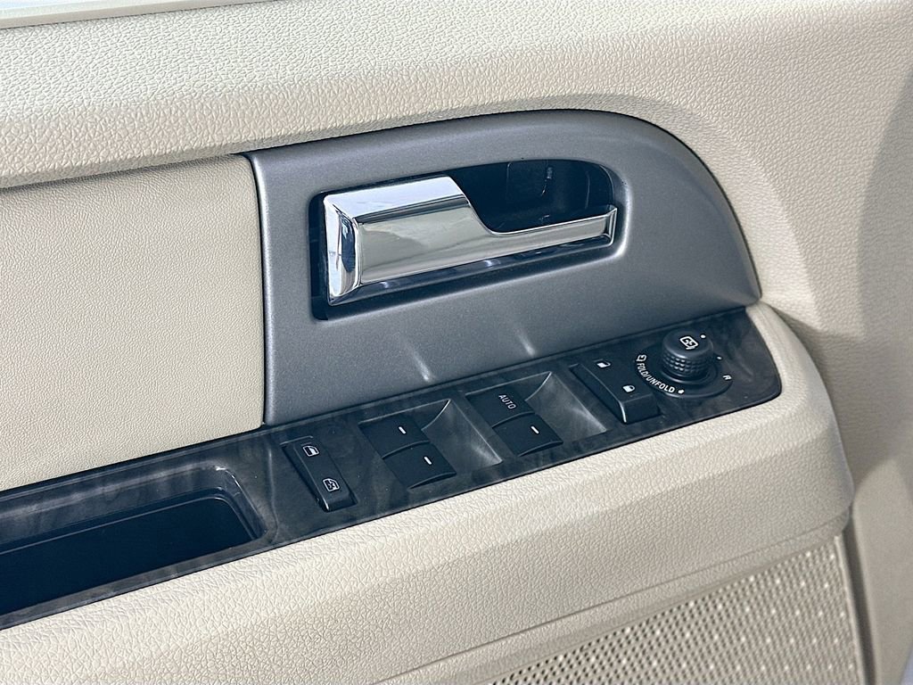 Used 2017 Ford Expedition EL Limited image 25