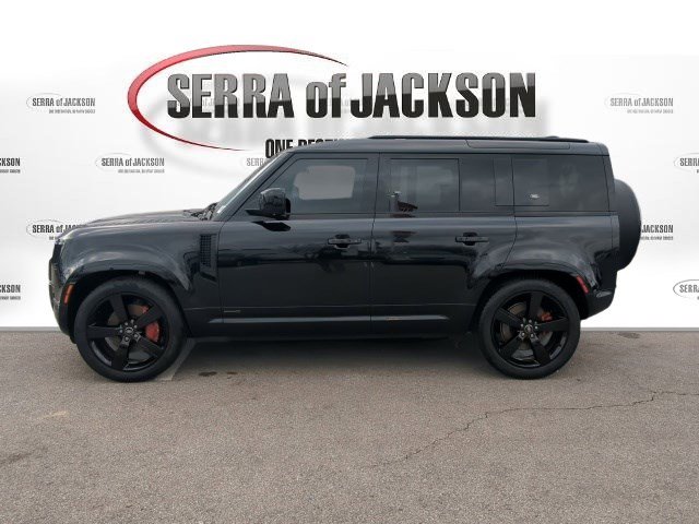 Used 2023 Land Rover Defender 110 X image 6