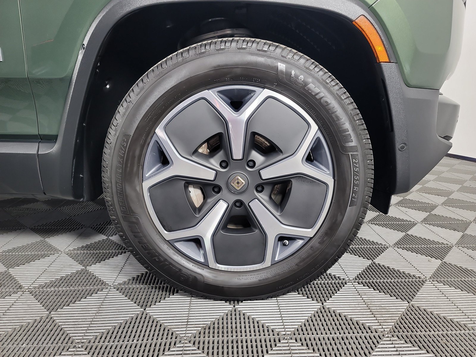 Used 2024 Rivian R1T Adventure AWD/4WD image 11