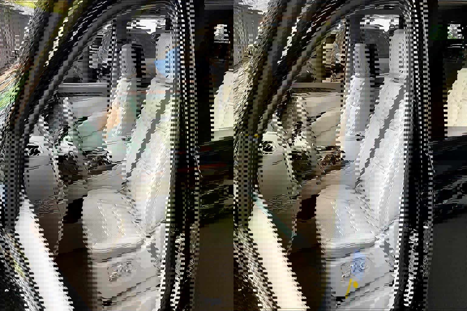 Used 2025 Cadillac Escalade Sport Platinum image 7