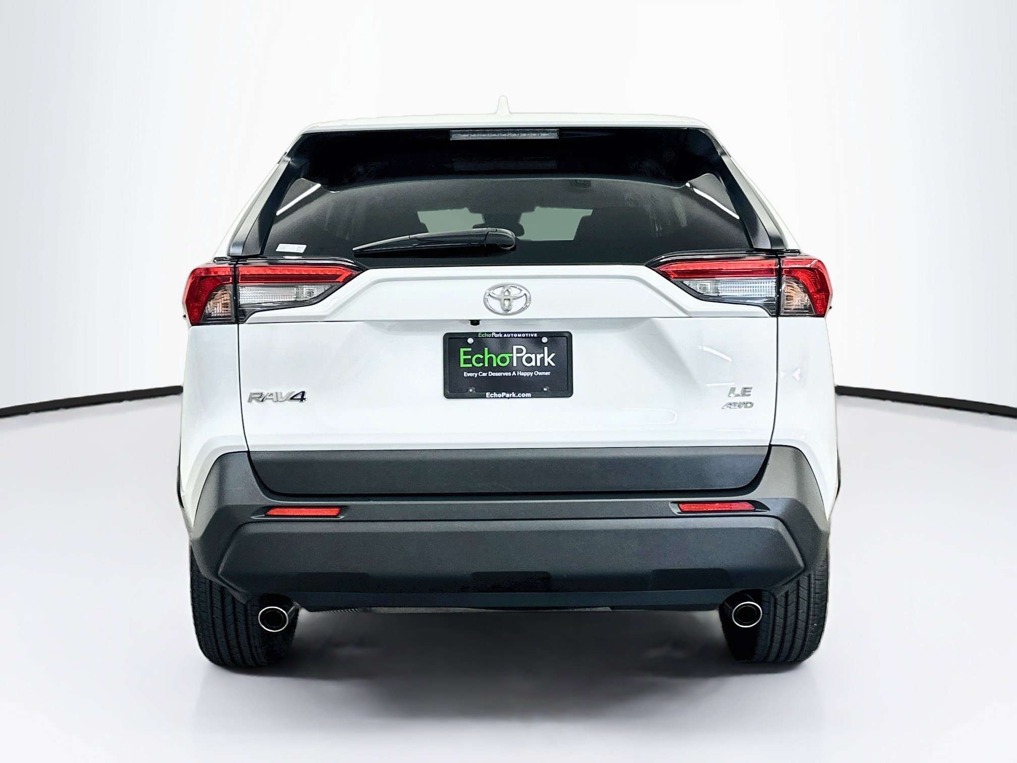 Used 2025 Toyota RAV4 LE AWD/4WD image 7