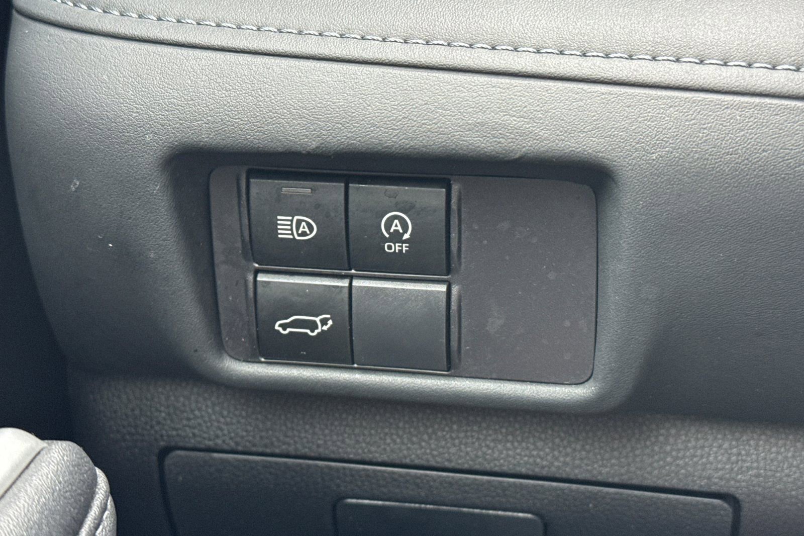 Used 2023 Toyota Highlander XLE image 33