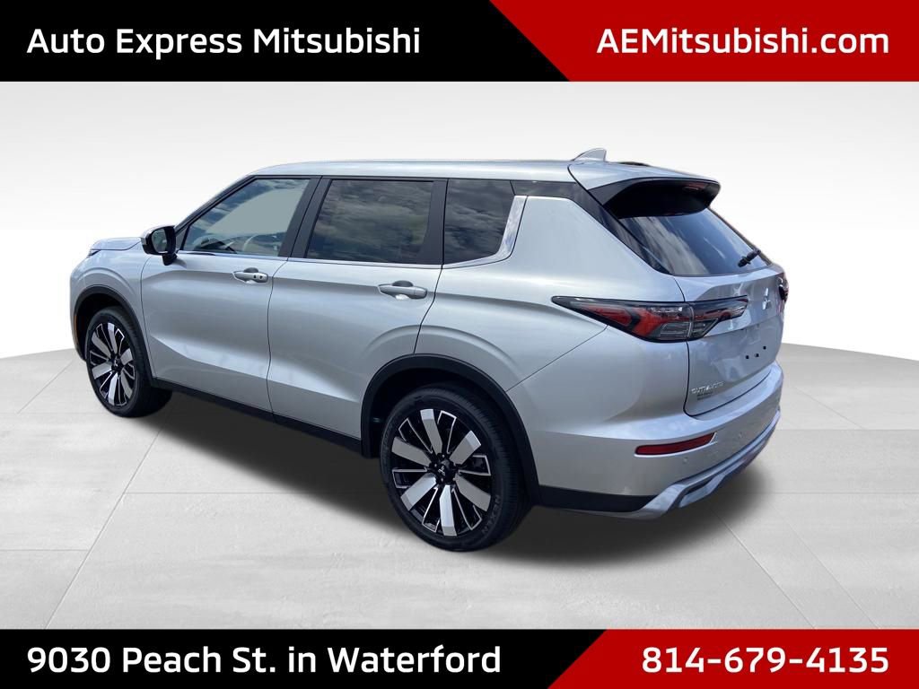 New 2026 Mitsubishi Outlander SE image 5