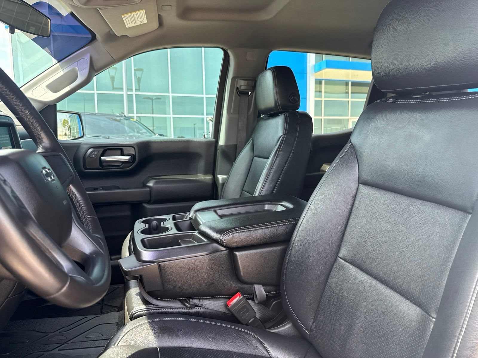 Used 2024 Chevrolet Silverado 1500 Custom Trail Boss w/ LPO, Dark Essentials Package AWD/4WD image 9