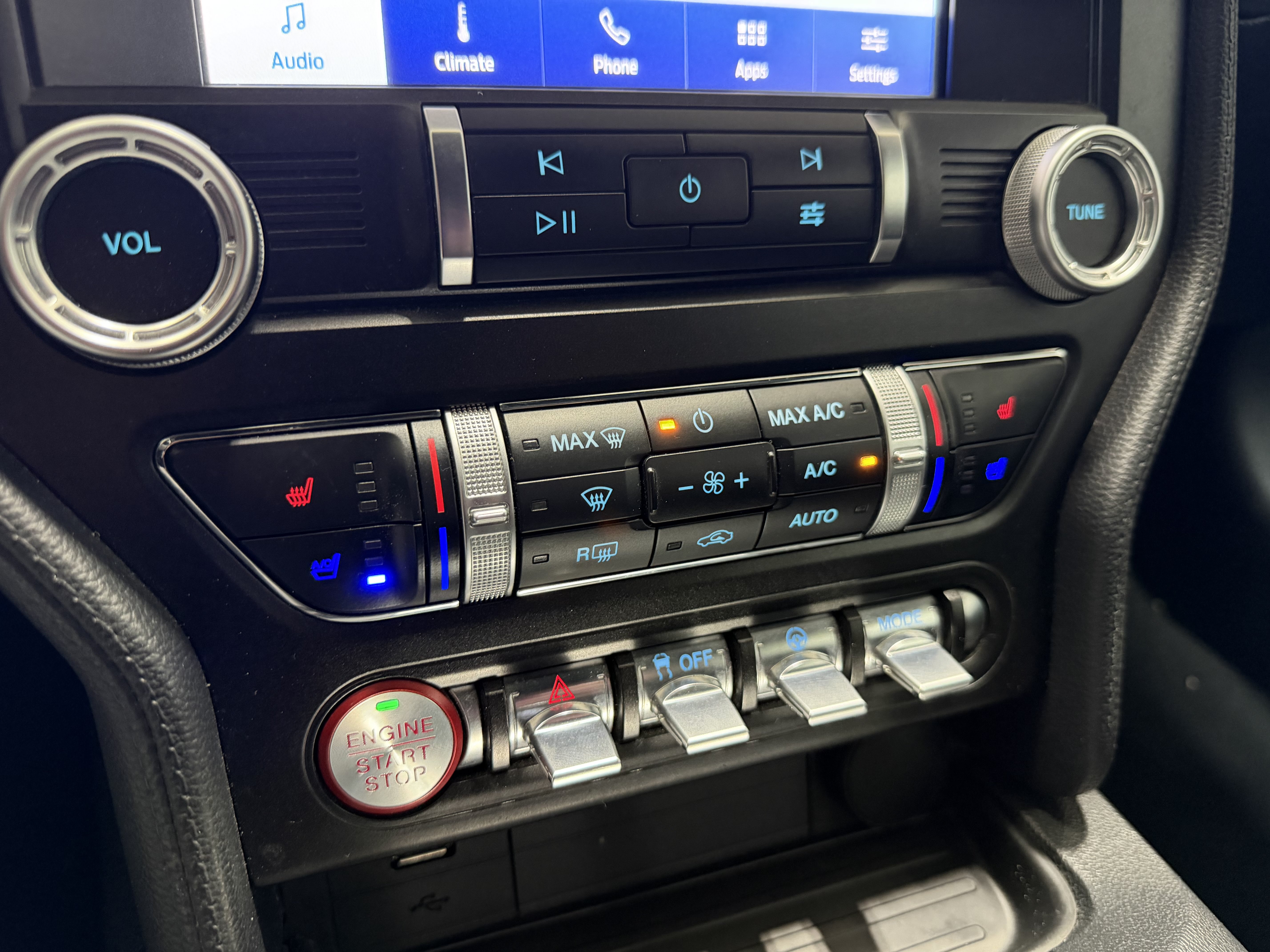 Used 2022 Ford Mustang Premium w/ Black Accent Package RWD image 16