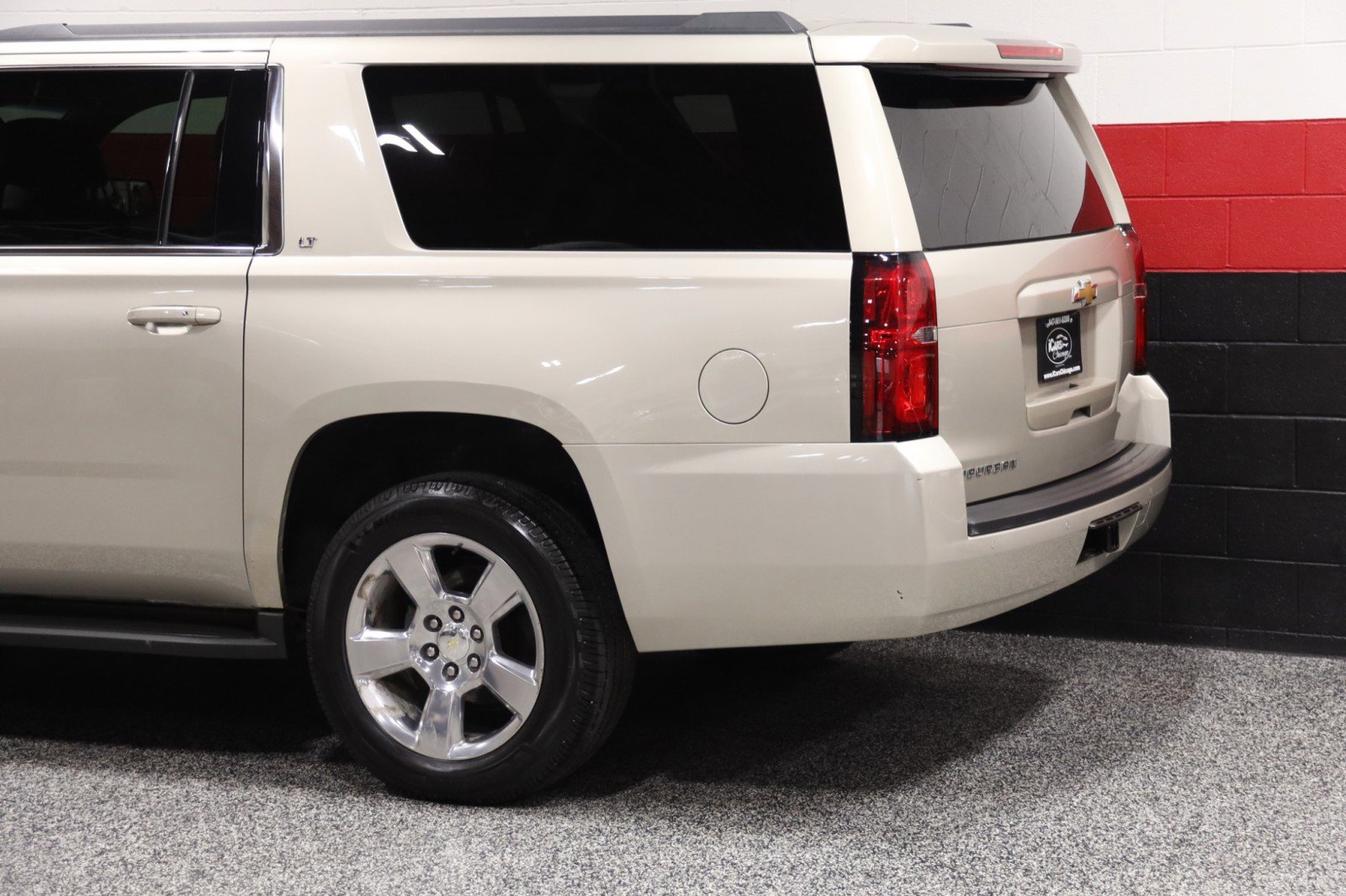 Used 2017 Chevrolet Suburban LT AWD/4WD image 26
