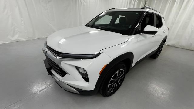 Used 2025 Chevrolet TrailBlazer LT AWD/4WD image 7