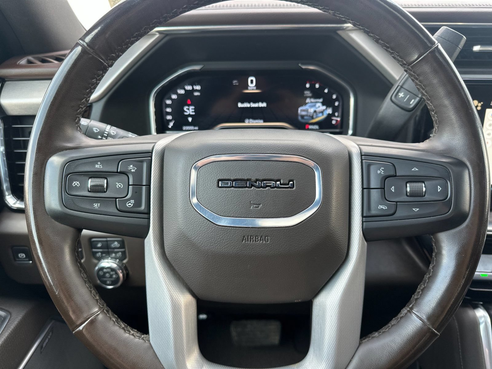 Used 2025 GMC Sierra 3500 Denali w/ Denali Reserve Package AWD/4WD image 26