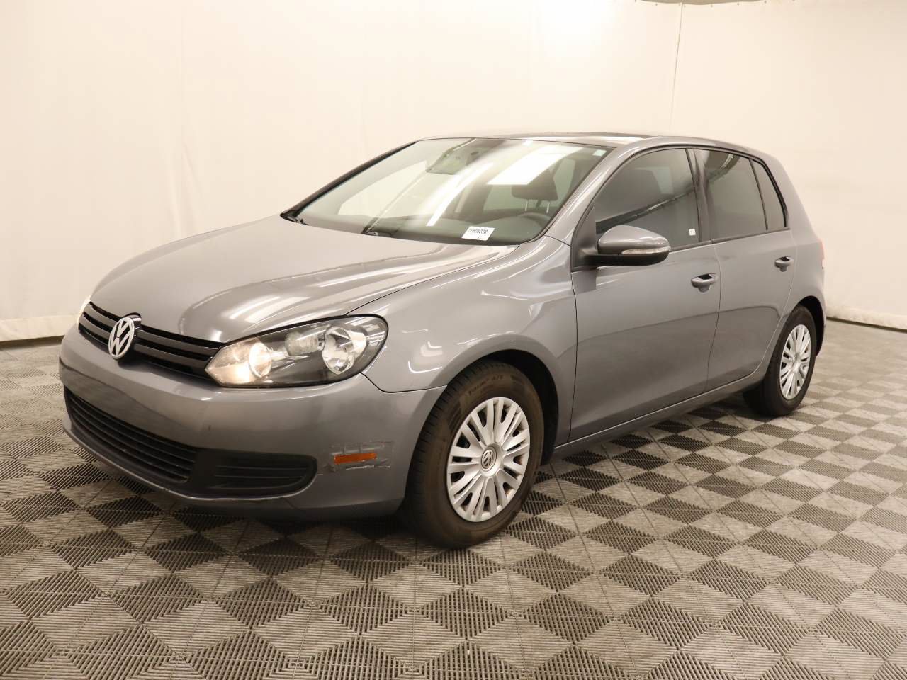 Used 2013 Volkswagen Golf 4-Door FWD image 1