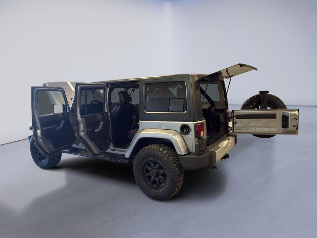Used 2013 Jeep Wrangler Unlimited Sahara w/ Connectivity Group image 10