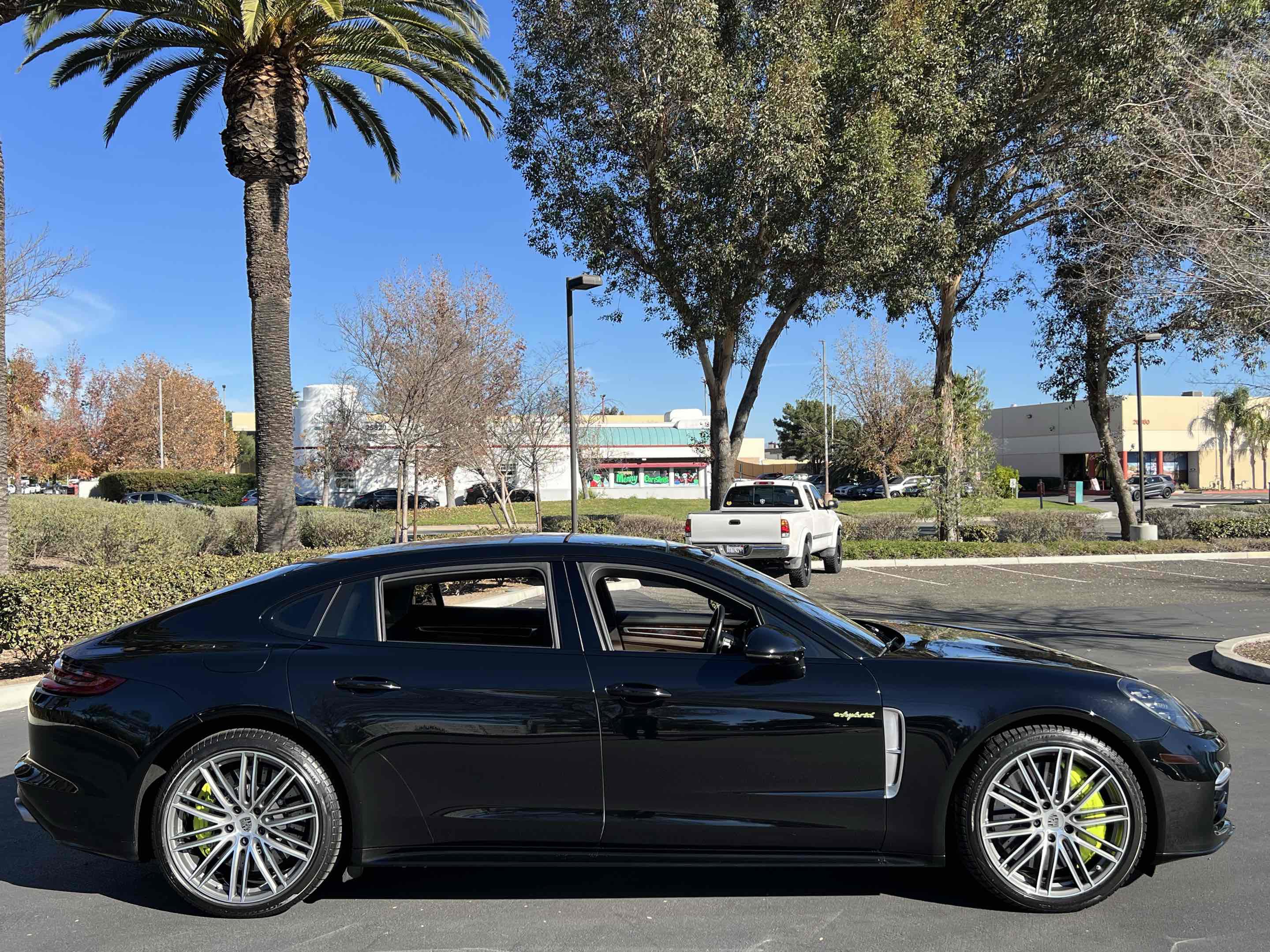 Used 2019 Porsche Panamera Turbo S Executive image 21