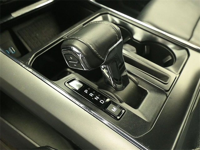 Certified 2022 Ford F150 Lariat w/ Equipment Group 502A High image 18