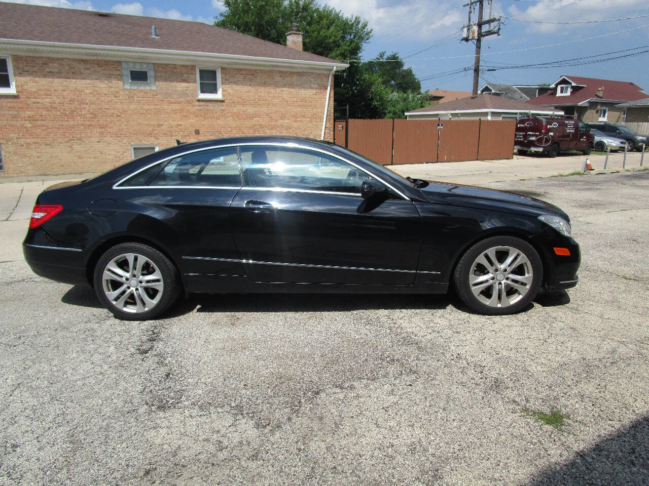 Used 2010 Mercedes-Benz E 350 Coupe image 3
