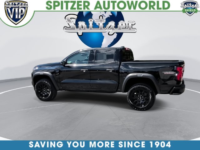 Used 2023 Chevrolet Colorado Trail Boss w/ Technology Package AWD/4WD image 11