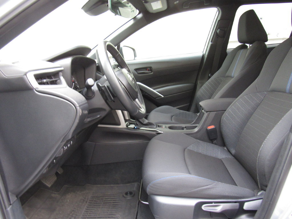 Certified 2025 Toyota Corolla Cross AWD Hybrid w/ Moonroof Package image 10