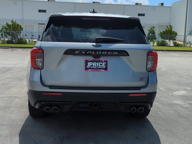Certified 2022 Ford Explorer ST w/ Equipment Group 401A AWD/4WD image 6