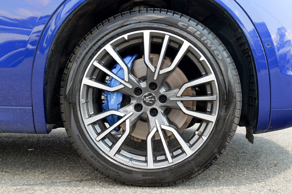 Used 2023 Maserati Grecale Modena AWD/4WD image 12