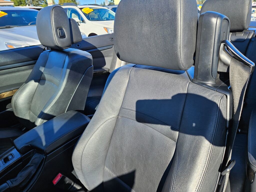 Used 2009 BMW 328i Convertible image 11