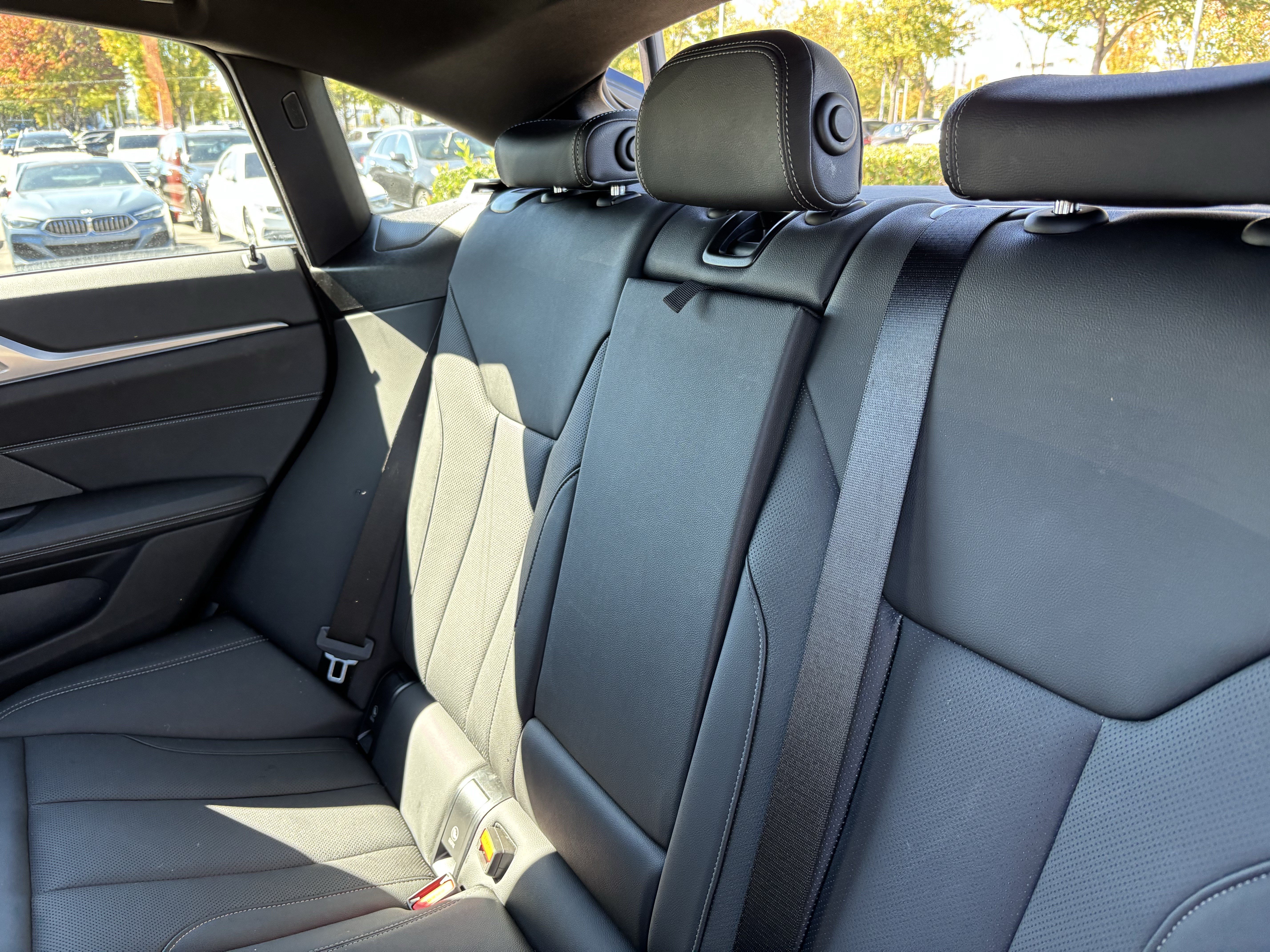 Certified 2024 BMW i4 eDrive40 w/ M Sport Package RWD image 33