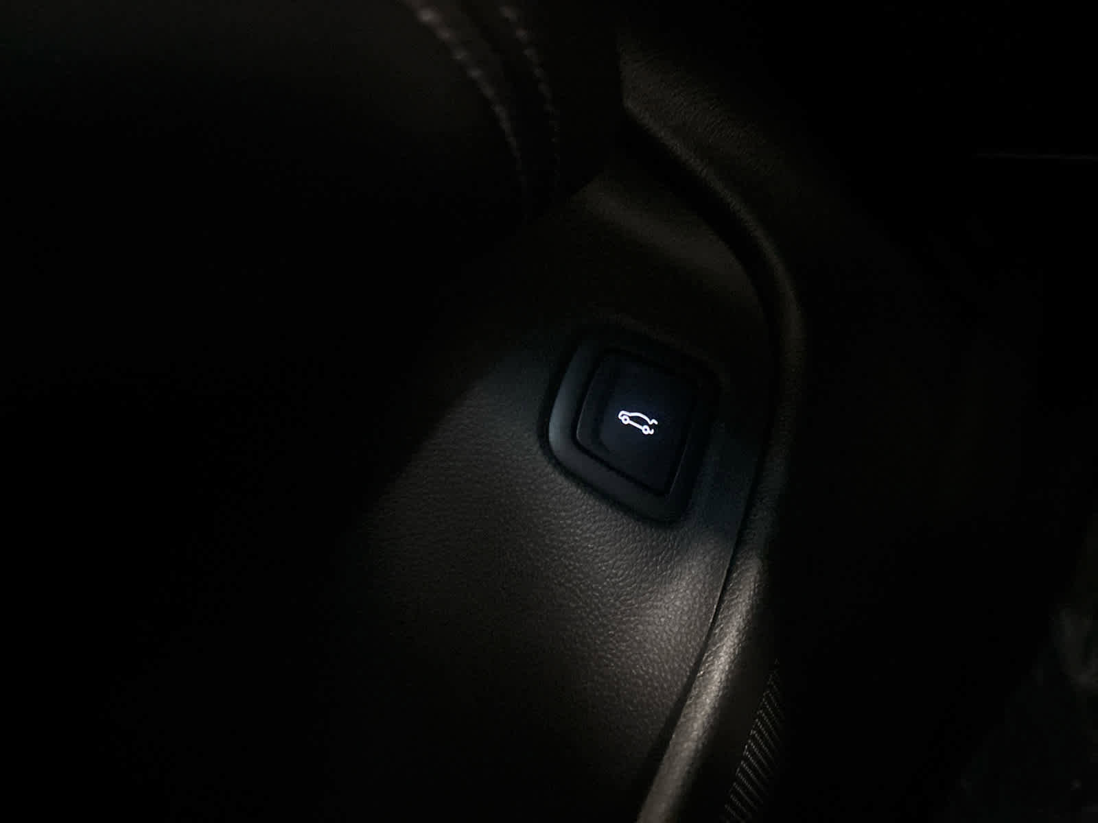 Used 2025 Cadillac CT4 Premium Luxury image 24