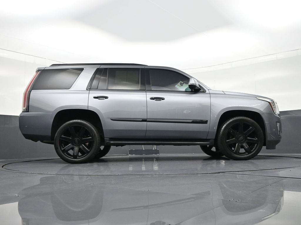Used 2020 Cadillac Escalade Luxury image 31