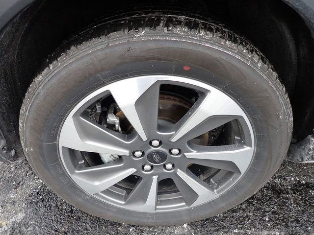 Certified 2025 Ford Escape Platinum w/ Premium Technology Package image 12