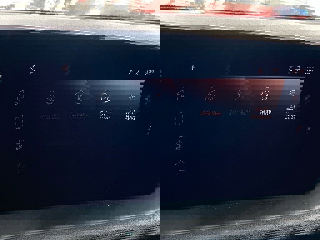 Used 2025 Buick Encore GX Preferred image 14