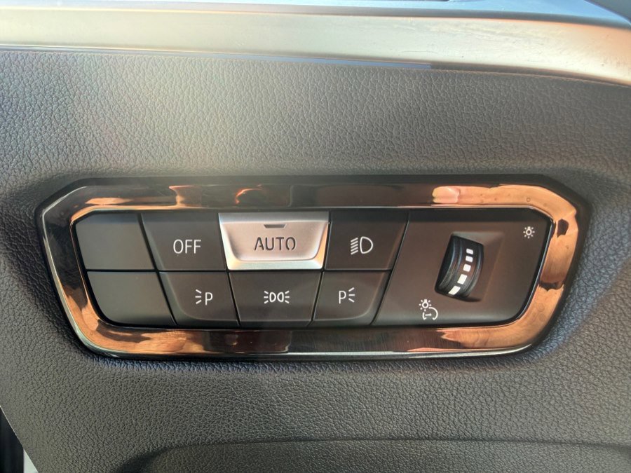 Used 2023 BMW i4 eDrive40 w/ M Sport Package image 15