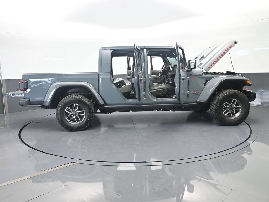 Used 2026 Jeep Gladiator Mojave AWD/4WD image 79