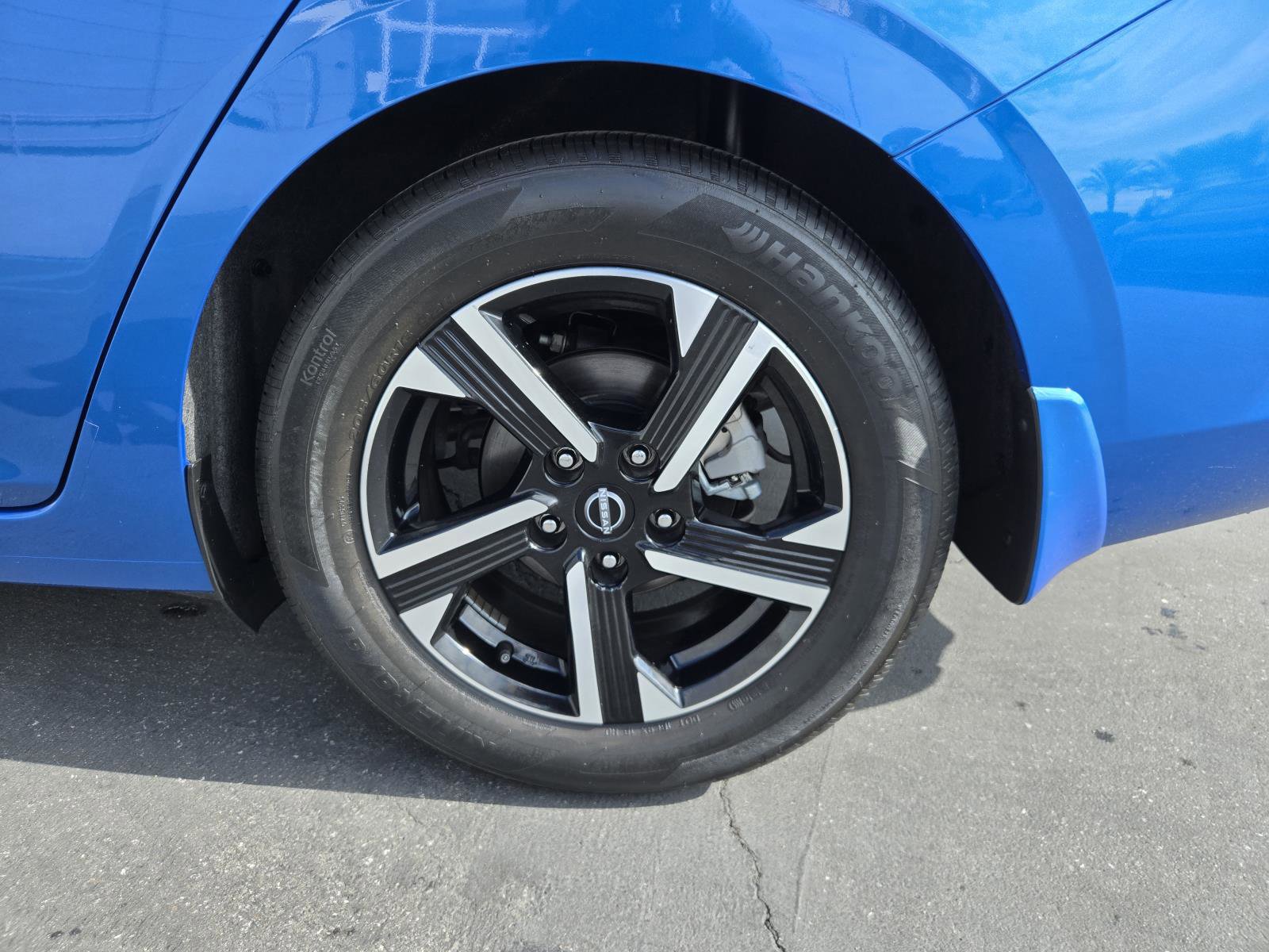 Used 2024 Nissan Sentra SV image 34