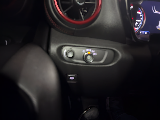 Used 2025 Chevrolet Blazer RS FWD image 23
