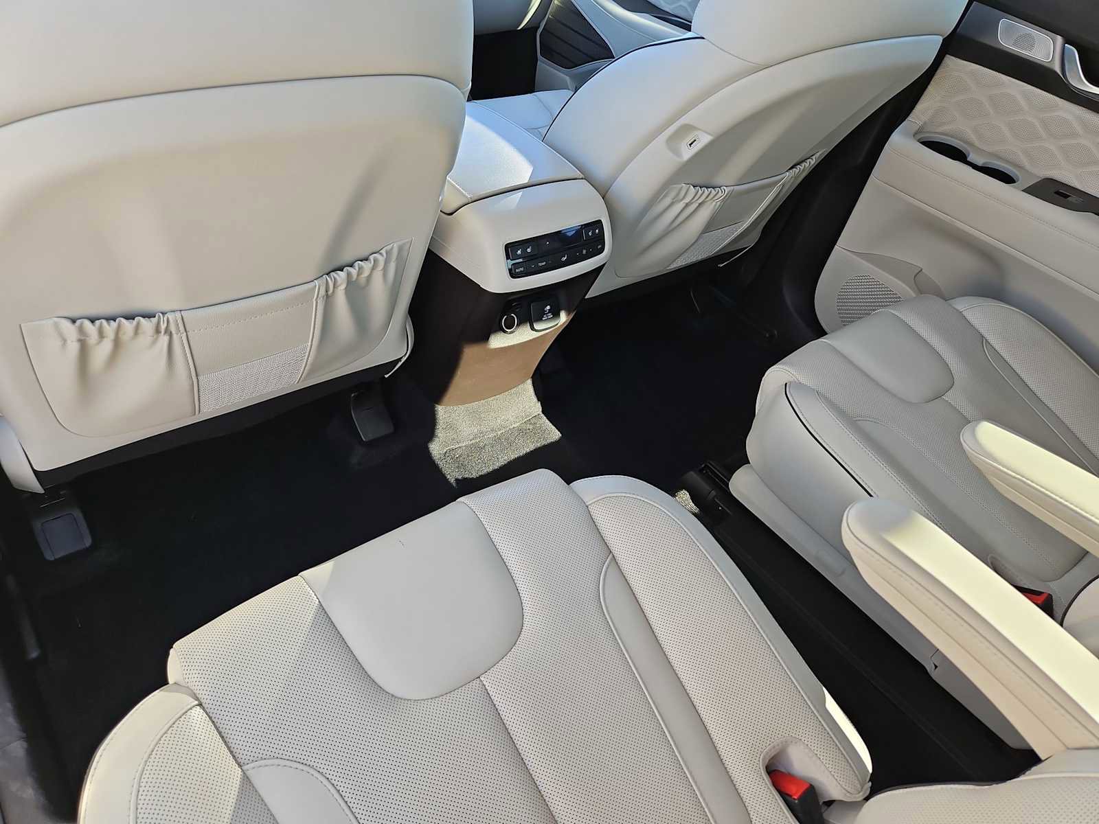 Used 2020 Hyundai Palisade Limited image 19