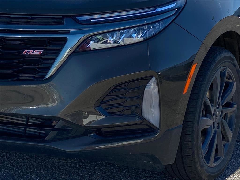 Used 2023 Chevrolet Equinox RS w/ RS Leather Package image 4