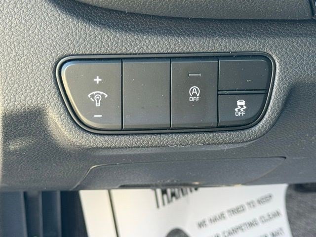 Used 2024 Kia Seltos S AWD/4WD image 14