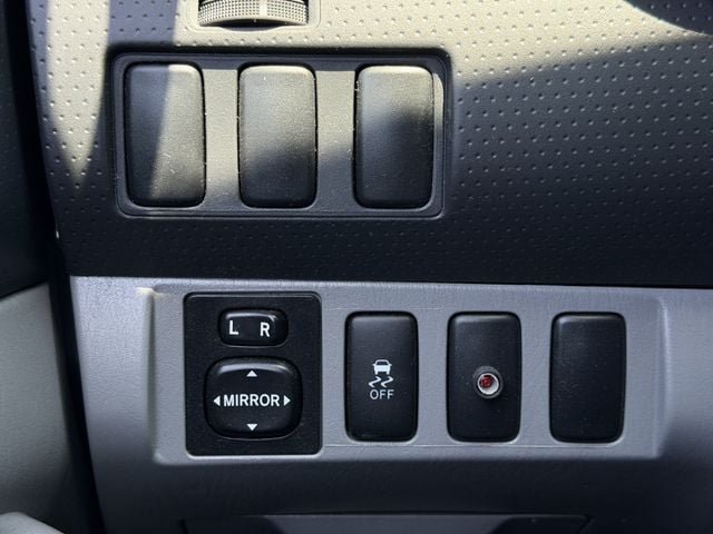 Used 2014 Toyota Tacoma PreRunner w/ Convenience Package RWD image 20