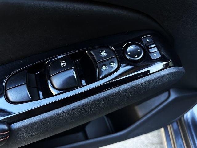 Used 2024 Nissan Altima 2.5 SR image 13