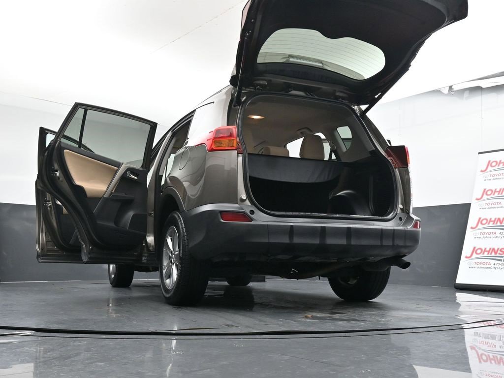 Used 2015 Toyota RAV4 XLE image 47