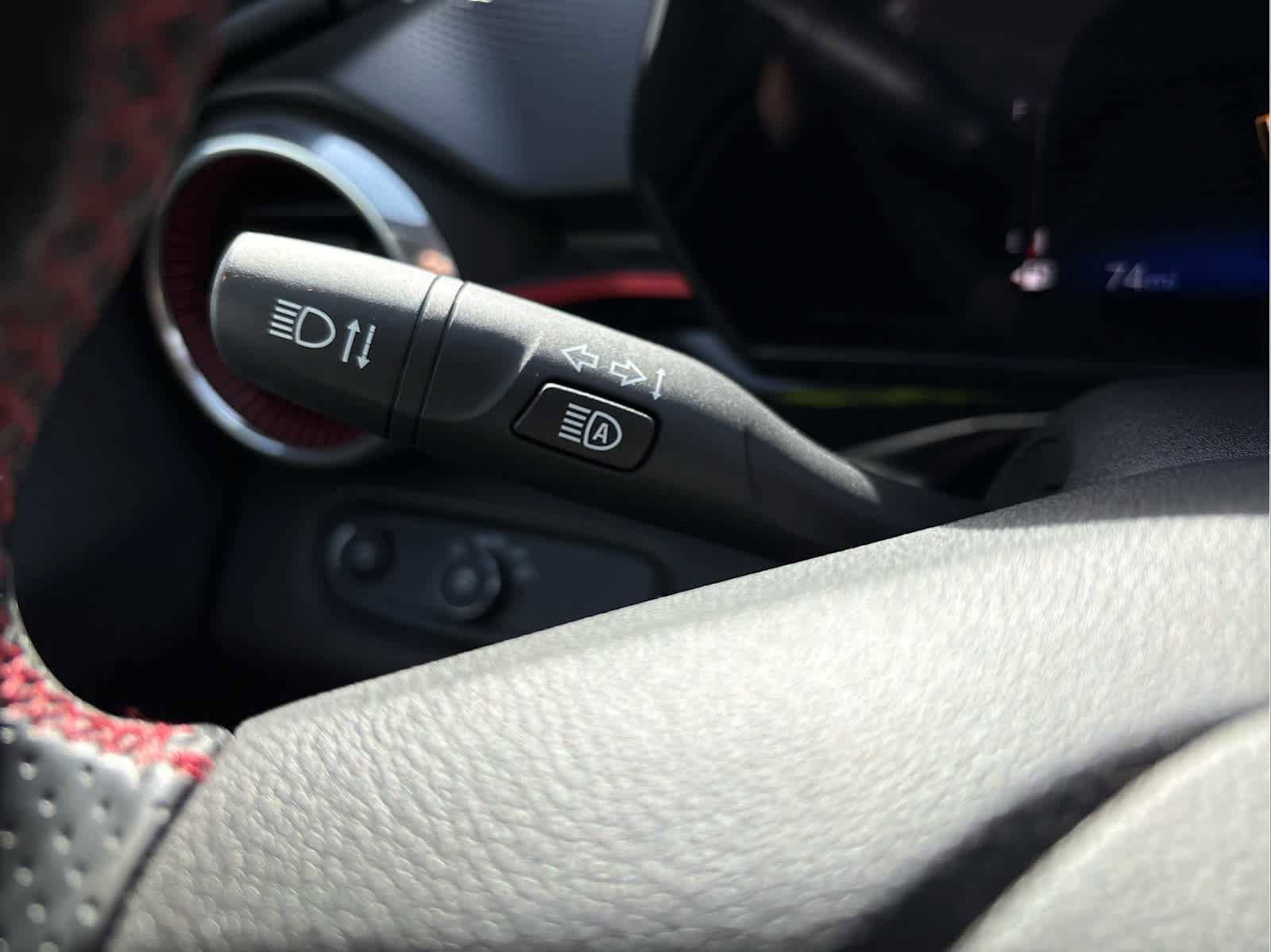 Used 2024 Chevrolet Trax RS w/ Driver Confidence Package image 24