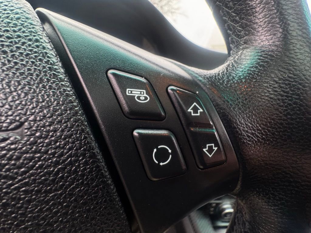 Used 2011 BMW 328i xDrive Wagon image 16